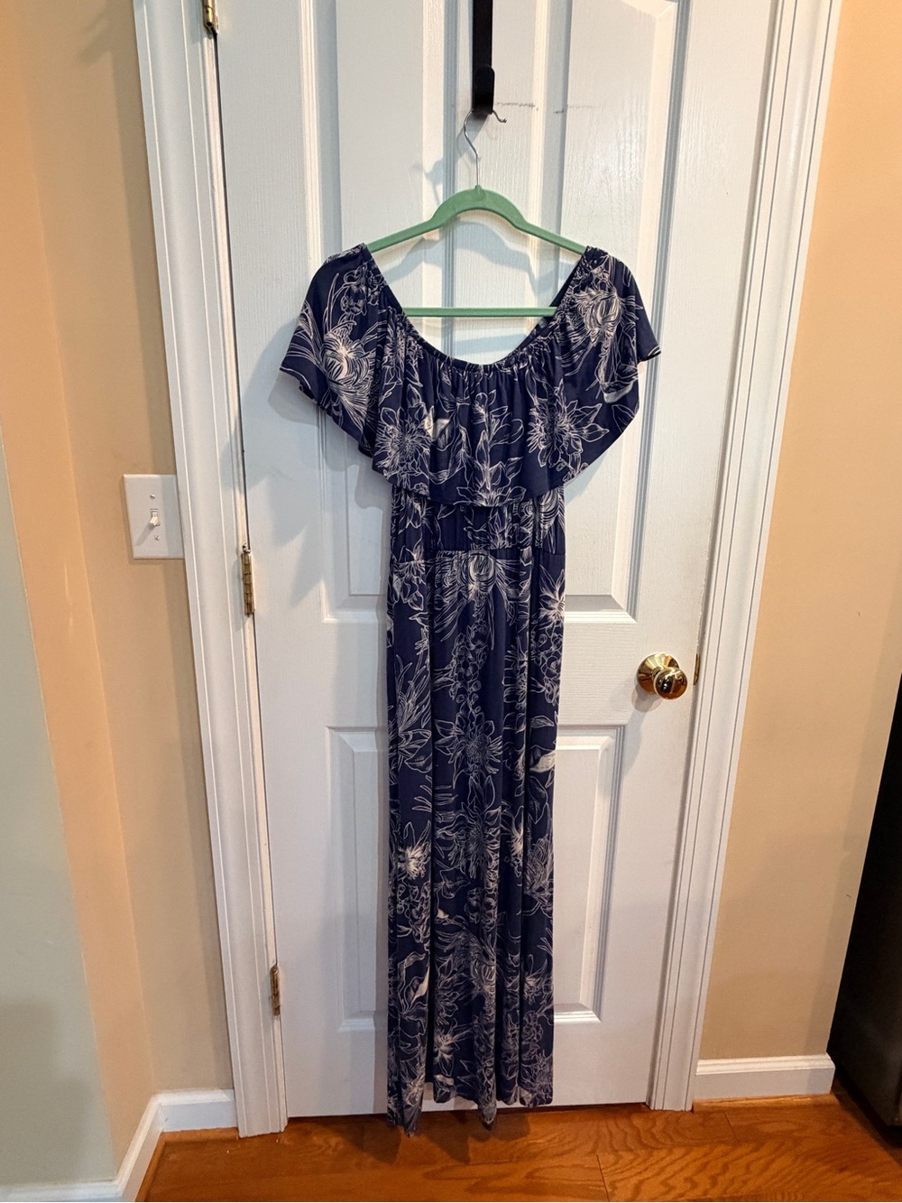 Women’s Navy Floral Off-Shoulder Maxi Dress Size Large